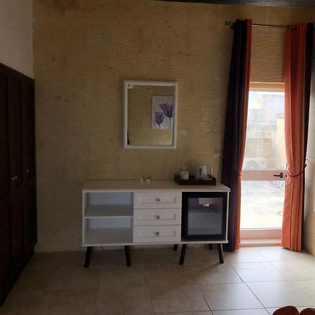 Petra Farmhouse B&B Nadur Exterior photo